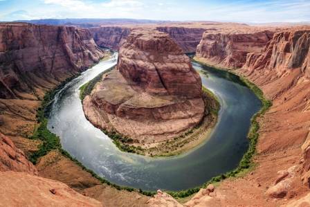 Hiking to the Horseshoe Bend Overlook