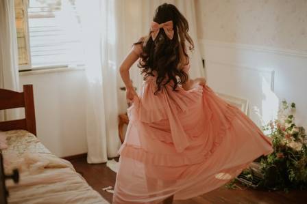 The Romantic-Style Dress